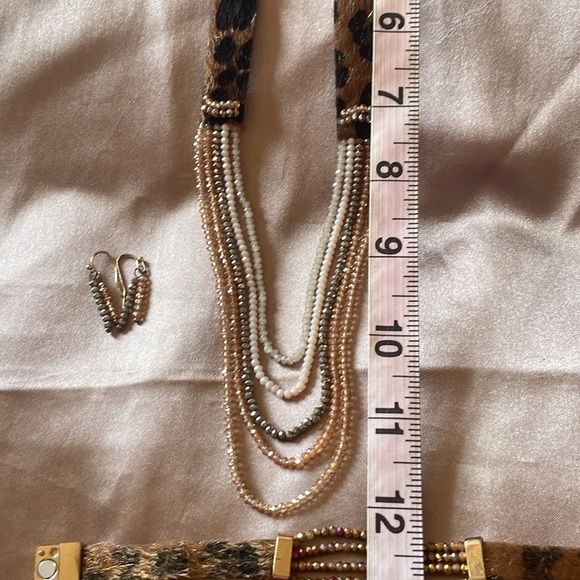 Blazin Roxx by M & F Western Leopard Fur Print Necklace Bracelet & Earrings Set - Picture 9 of 13